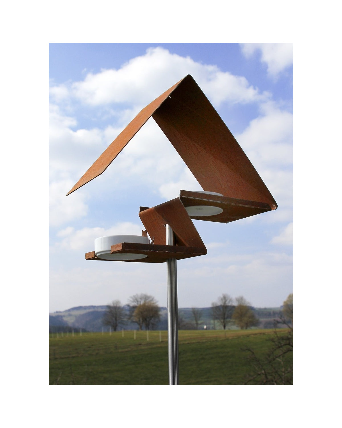 Vogelvoederhuis cortenstaal – duurzaam en weerbestendig design